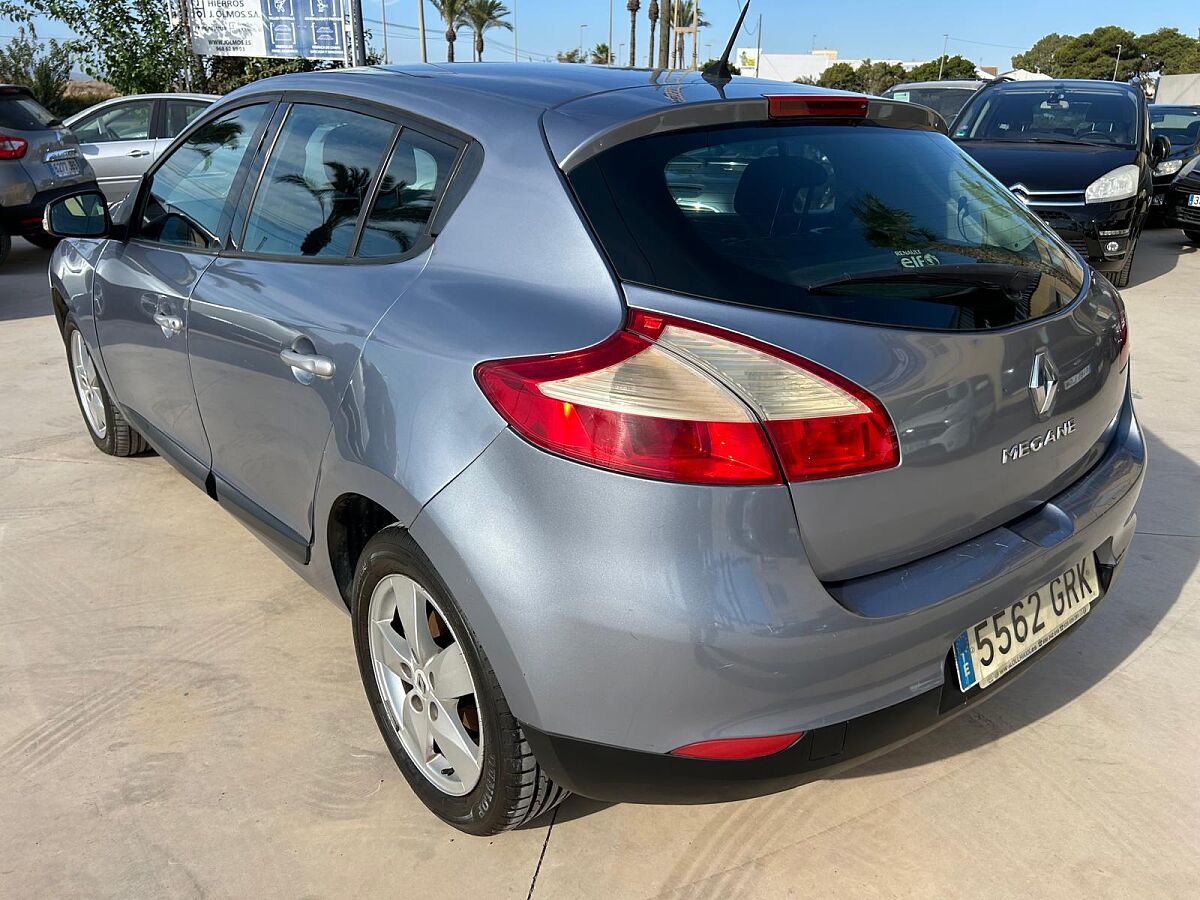 RENAULT MEGANE DYNAMIQUE 2.0 AUTO SPANISH LHD IN SPAIN 76000 MILES SUPERB 2008